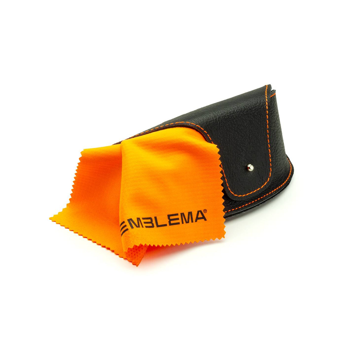 Astuccio Emblema Extra Large nero con cucitura arancione.