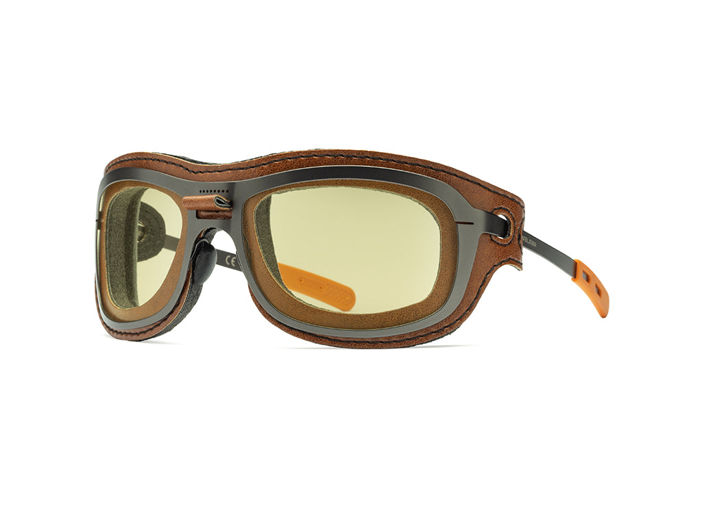Dettaglio Special Custom Rutenio Lente Gialla mascherina Cognac laterale