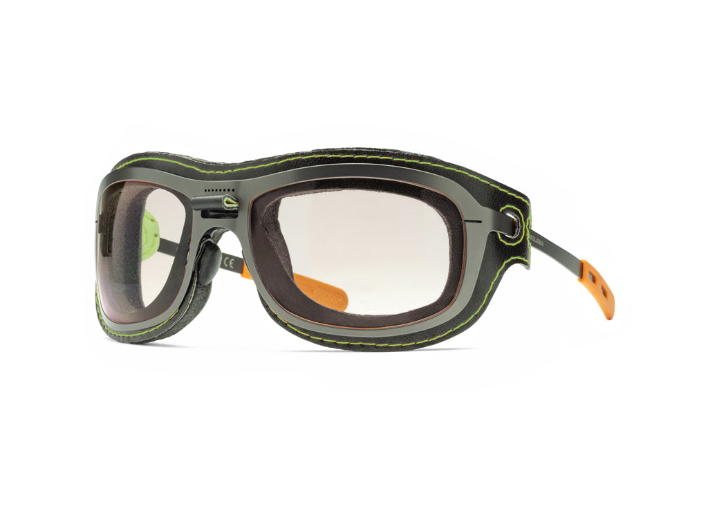 Dettaglio Special Custom Rutenio Lente Ambra mascherina Nero Verde laterale